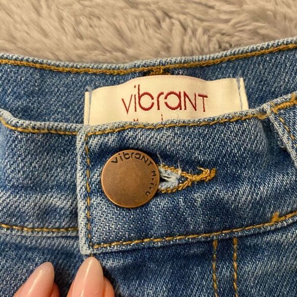 Vibrant MIU high waist flare jean shorts, M - Picture 9 of 9